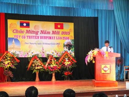 Nhà trường tổ chức cho lưu sinh viên Lào đón Tết cổ truyền Bunpimay